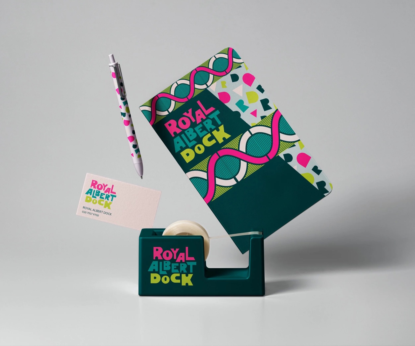 Creative Quay desk items mockup